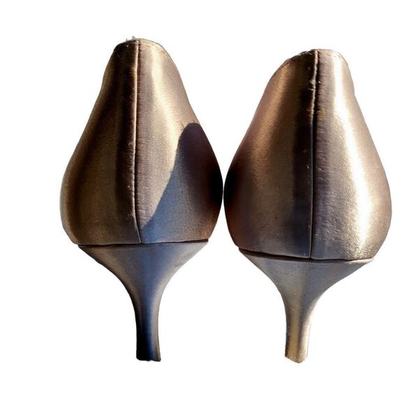 STUARTZ WEITZMAN LW96430 open to pump suze 8.5. - Picture 4 of 9